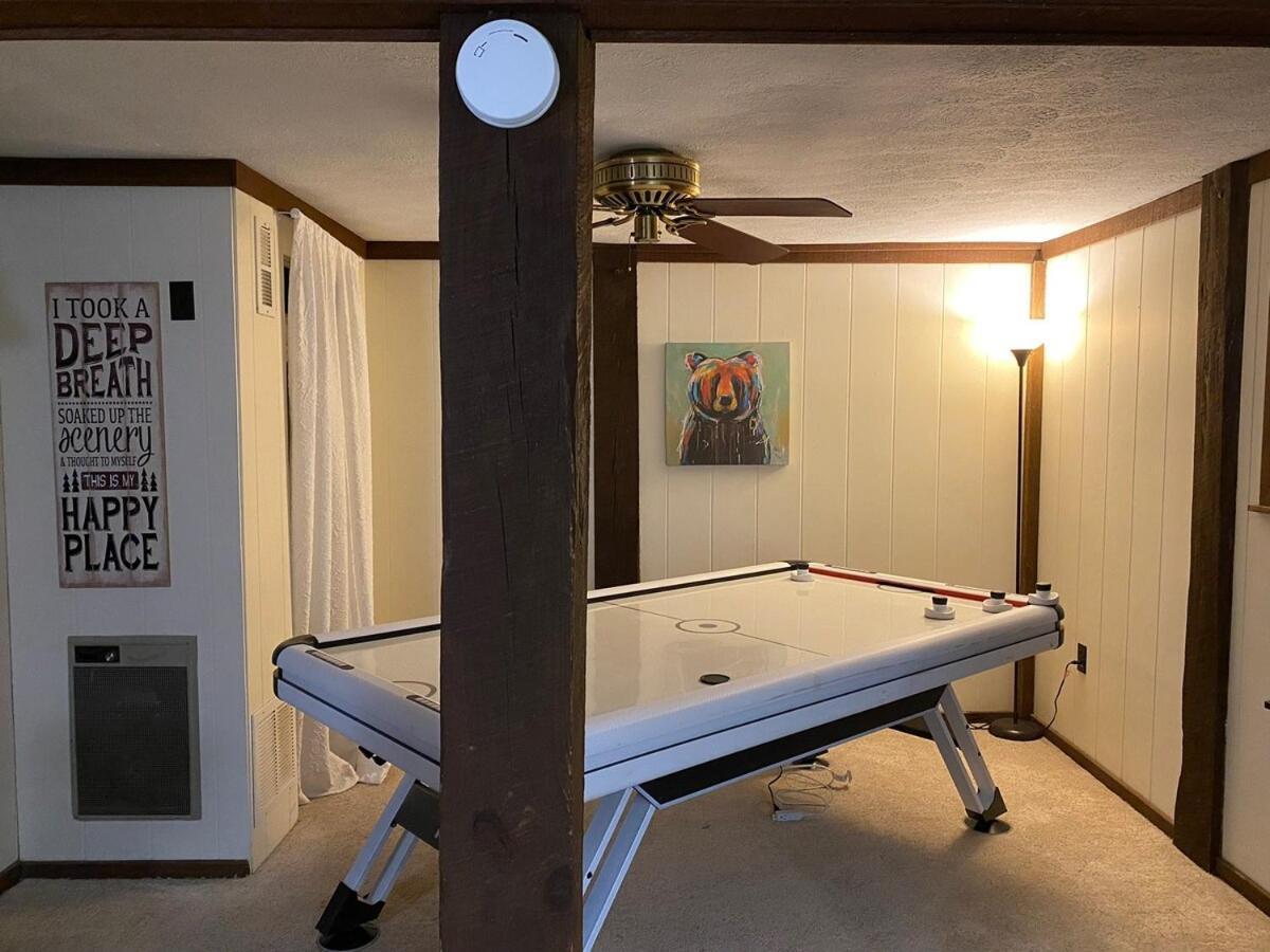 Pet Friendly Super Cozy Mtn Retreat Wfirepit Holiday home *