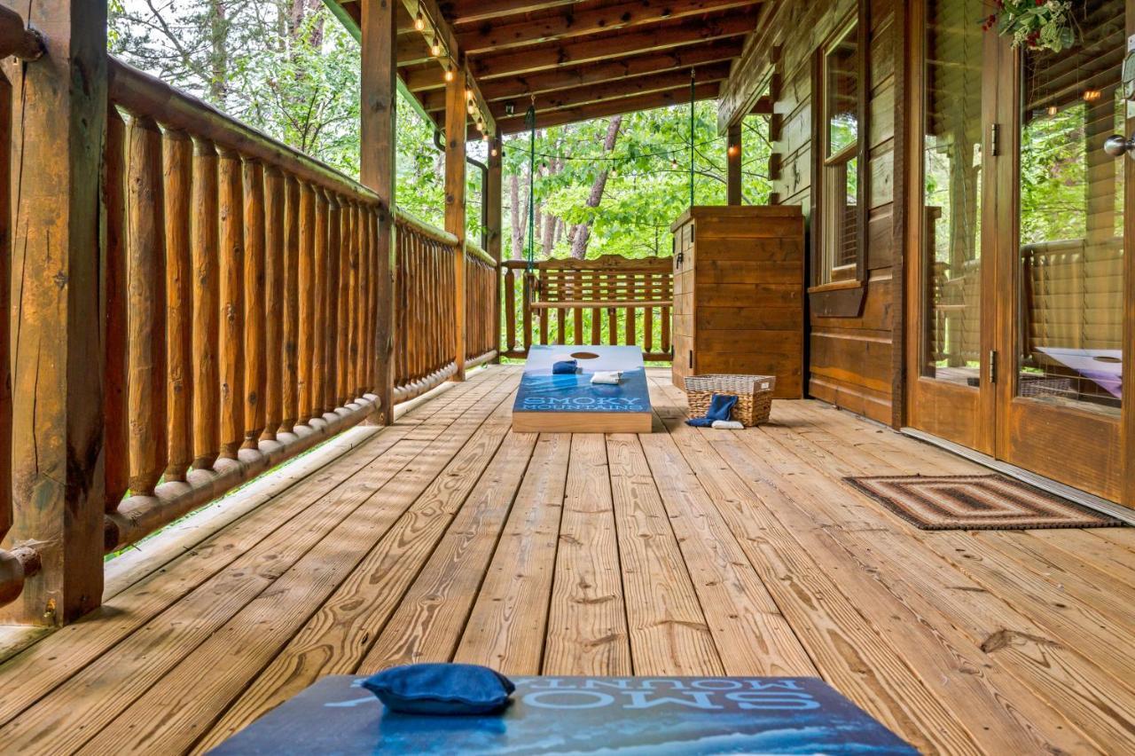 Chalet Charming Cabin W/ Hot Tub, Game Room, Location