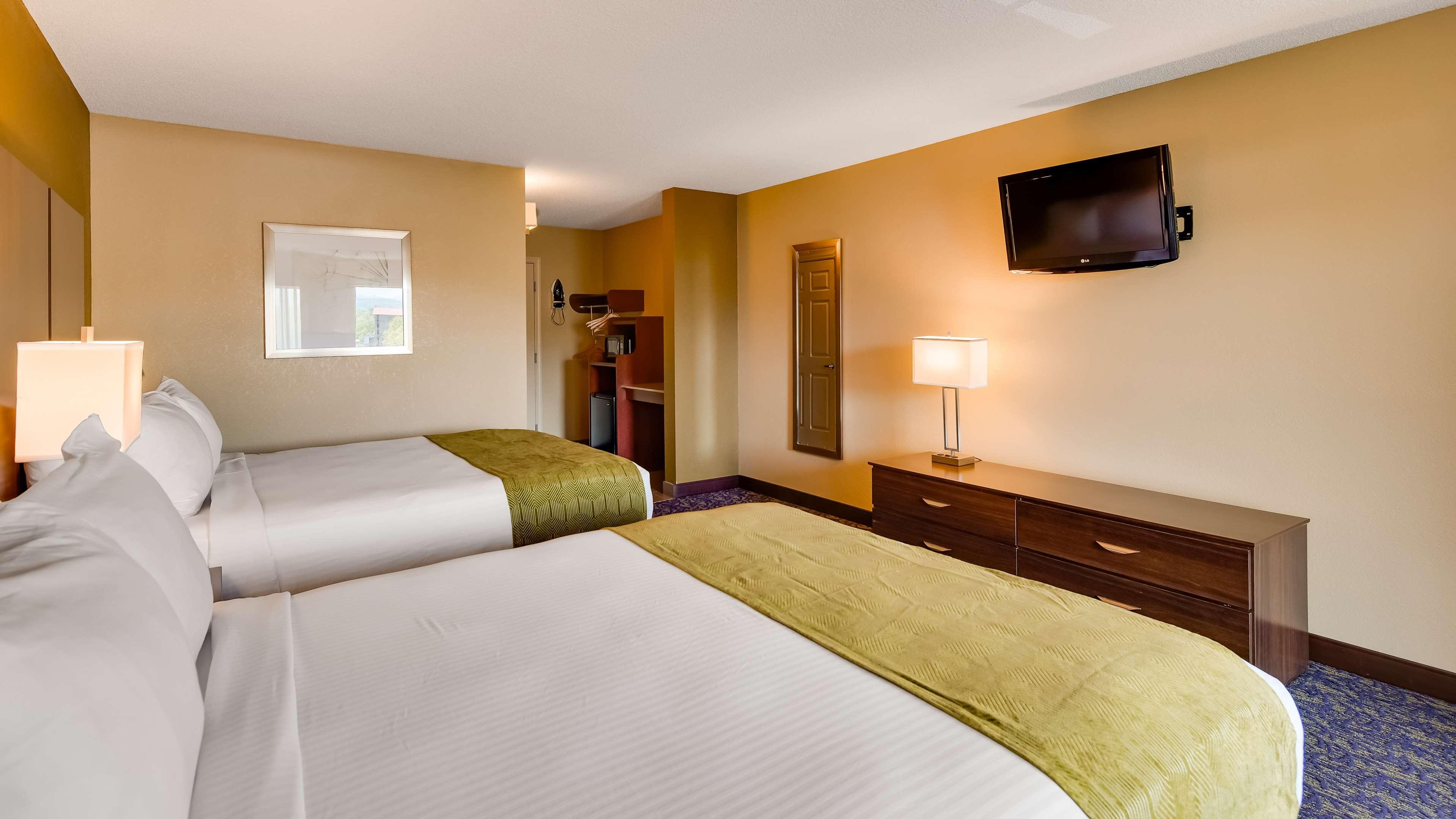 Western Plaza Hotel