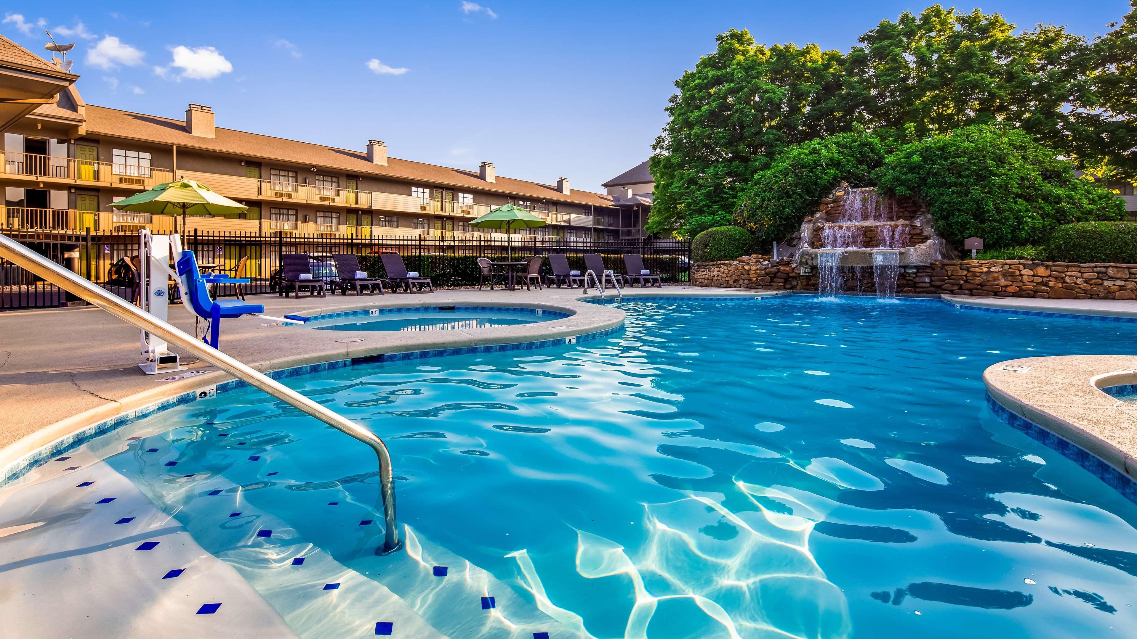 Hotel Western Plaza 3*
