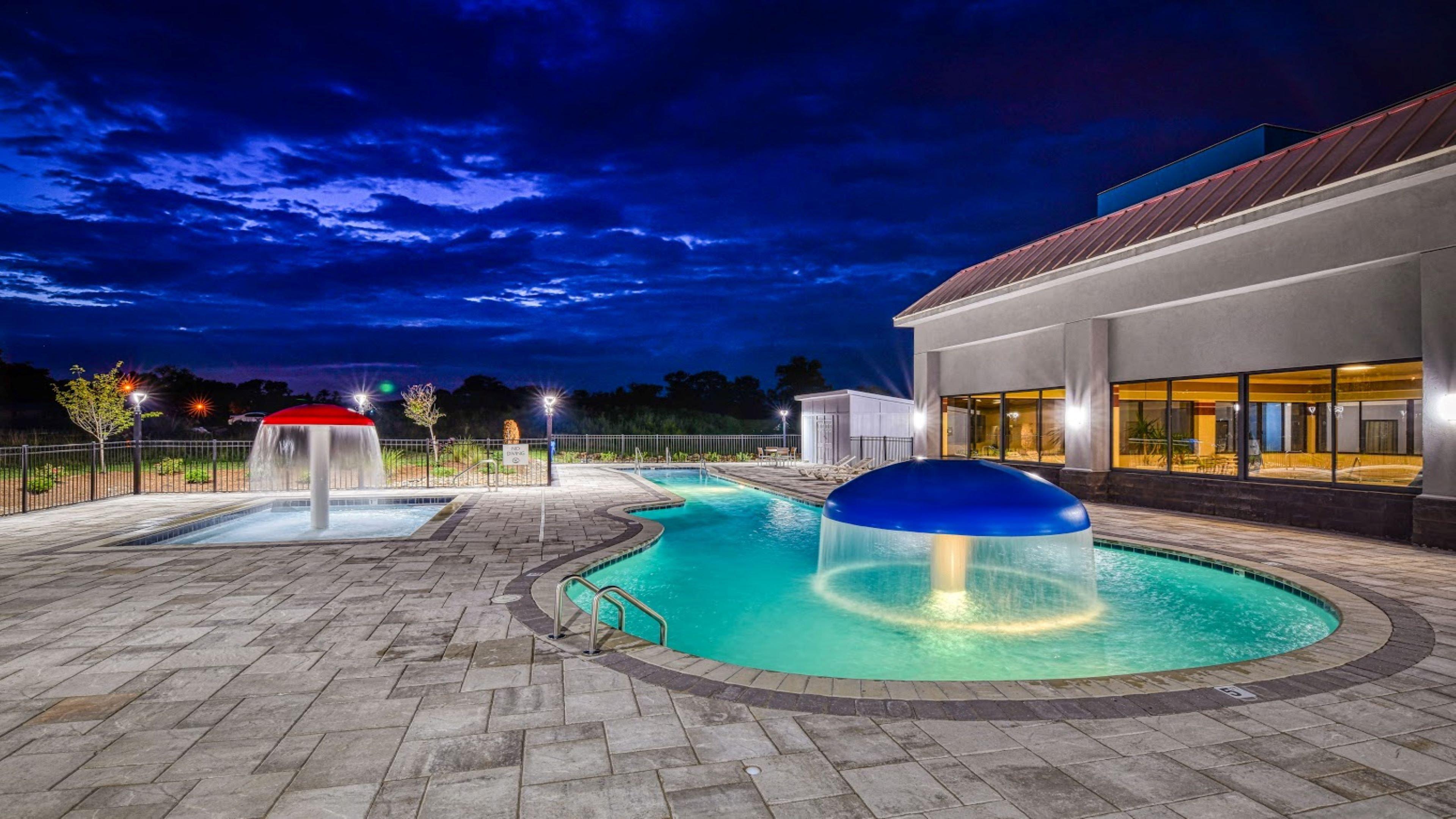 Resort Express & By Ihg Pigeon Forge