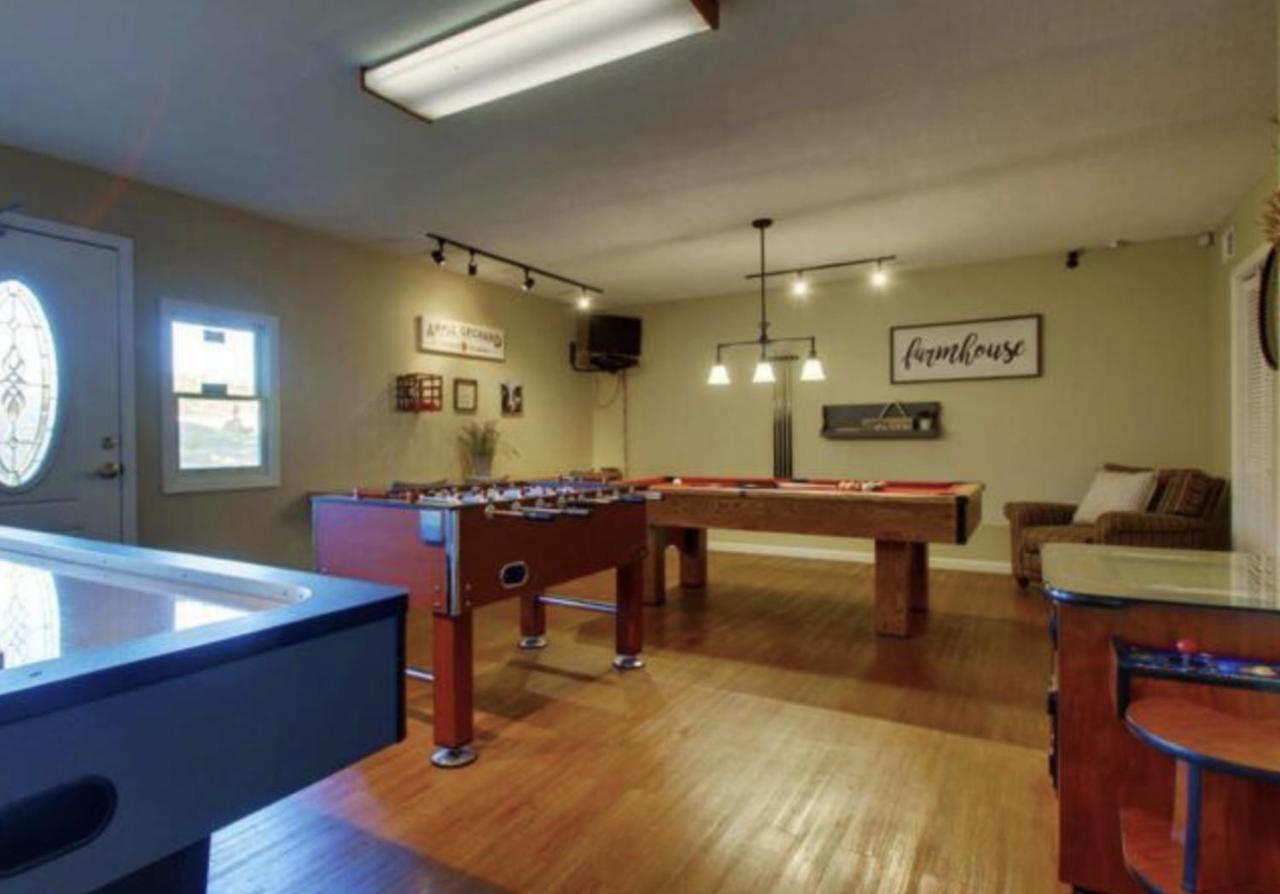 Bill's On Little Pigeon River Apartment