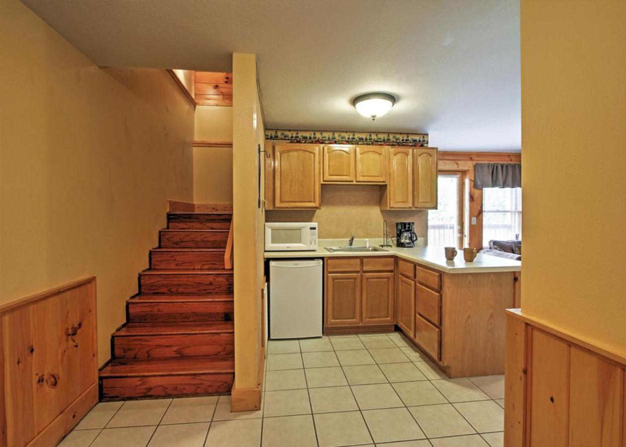 Holiday home Luxury Cabin, 5 Min To Dollywood, Smoky Mountain Charm! Pigeon Forge