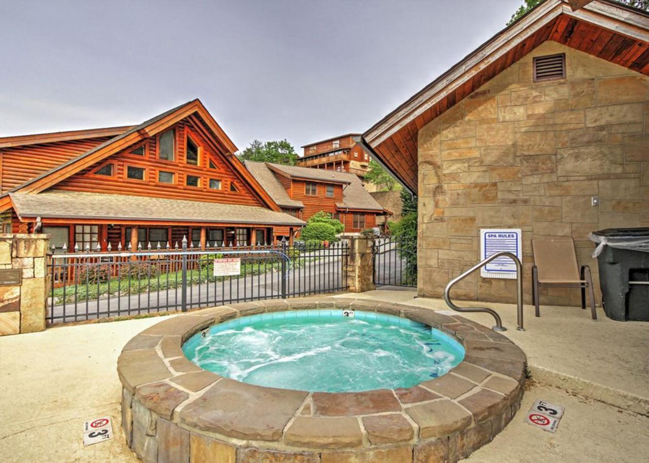 Luxury Cabin, 5 Min To Dollywood, Smoky Mountain Charm!
