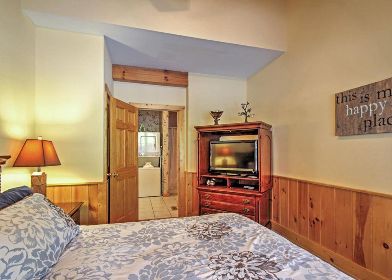 Luxury Cabin, 5 Min To Dollywood, Smoky Mountain Charm! Holiday home