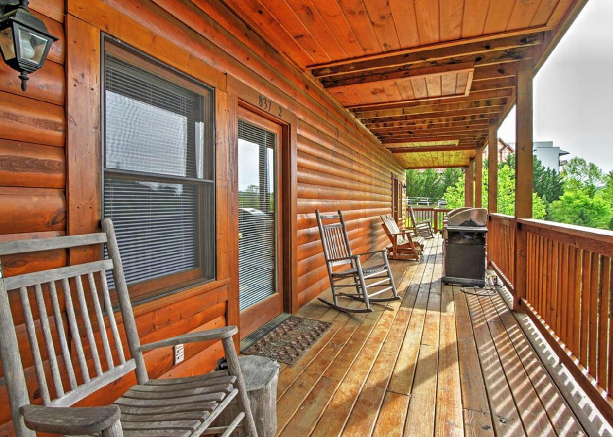 Luxury Cabin, 5 Min To Dollywood, Smoky Mountain Charm! Holiday home *