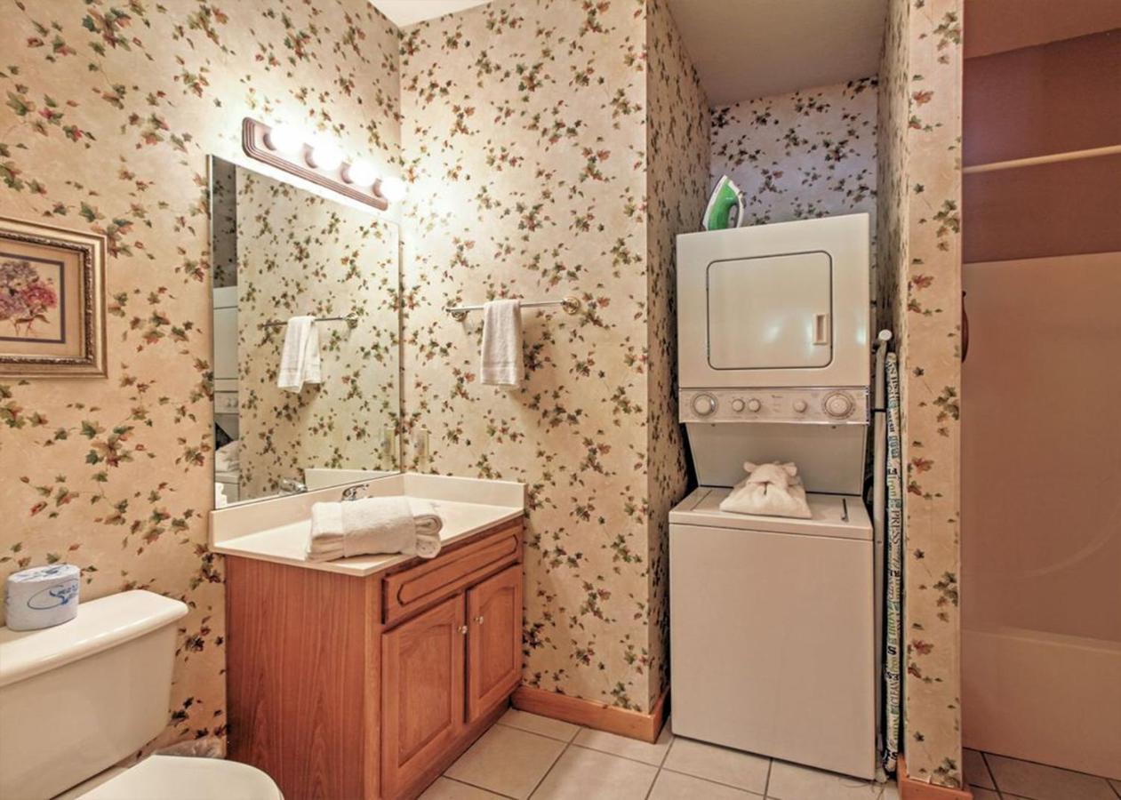 Holiday home Luxury Cabin, 5 Min To Dollywood, Smoky Mountain Charm! *
