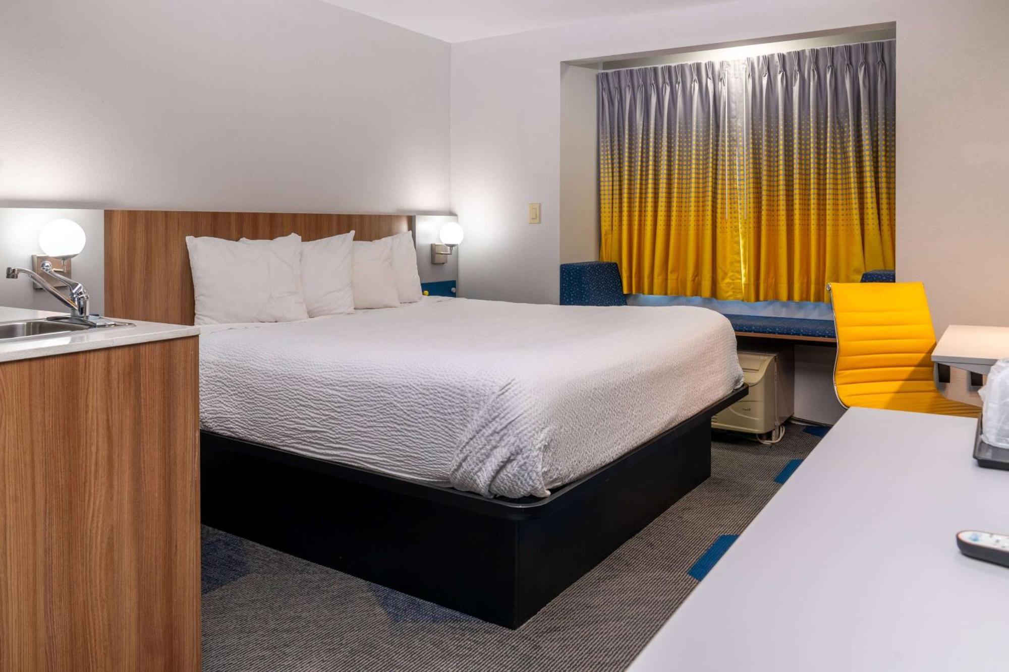 Microtel & By Wyndham