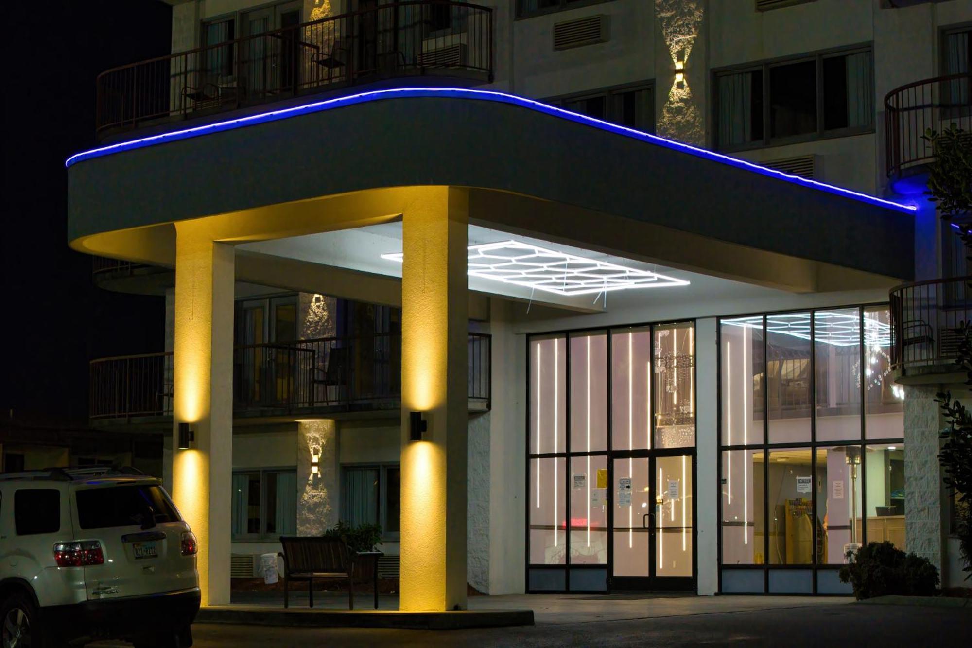 Hotel Park Tower 2*