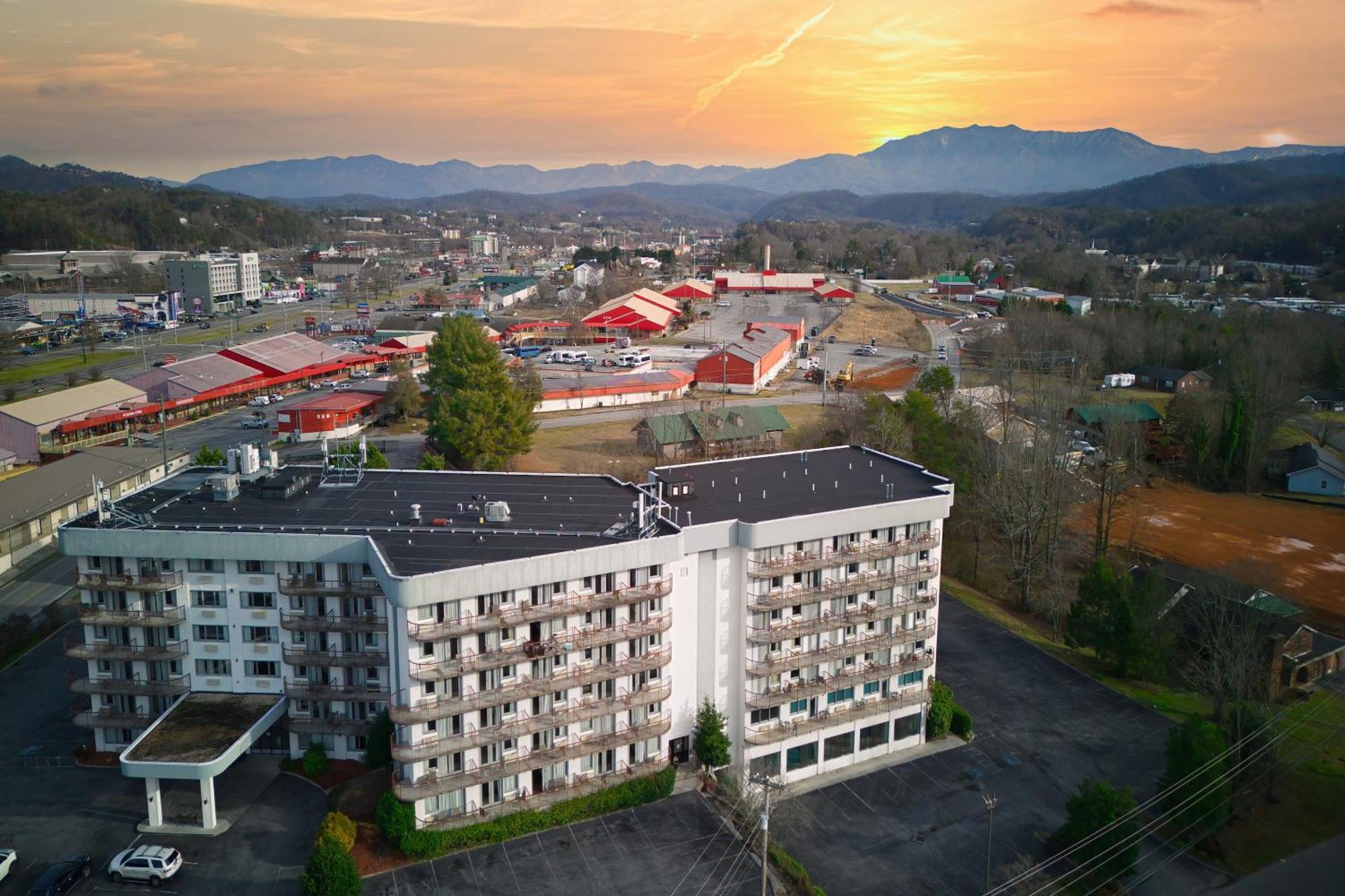 Park Tower Hotel