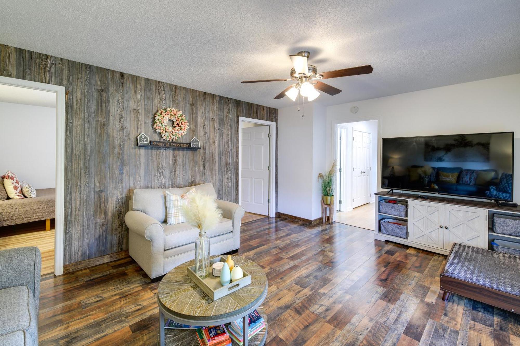 Cozy Near Attractions Holiday home Pigeon Forge