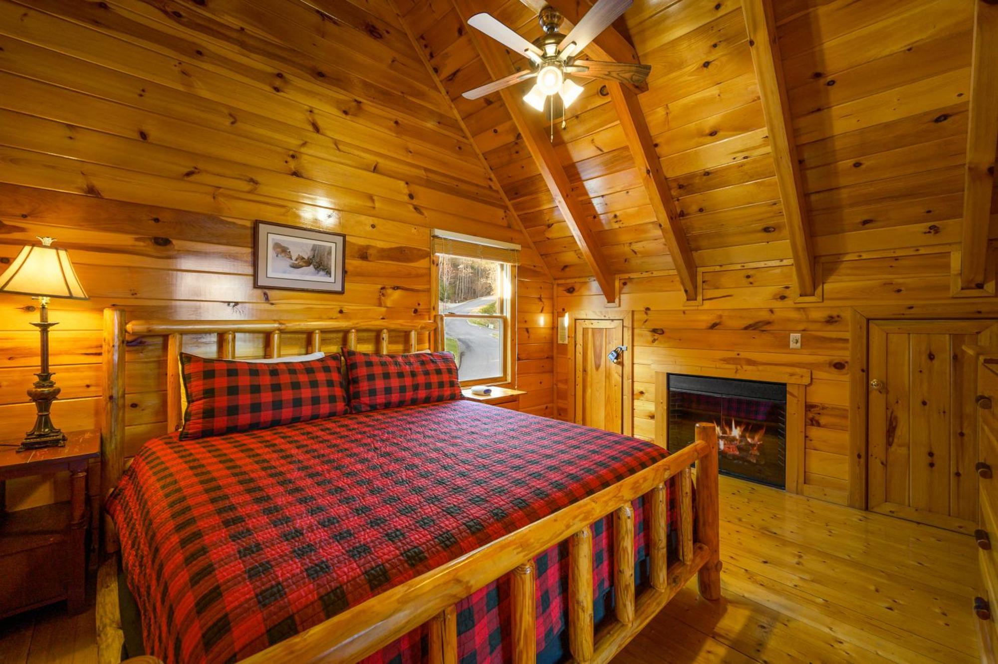 Raccoon Ridge Pigeon Forge