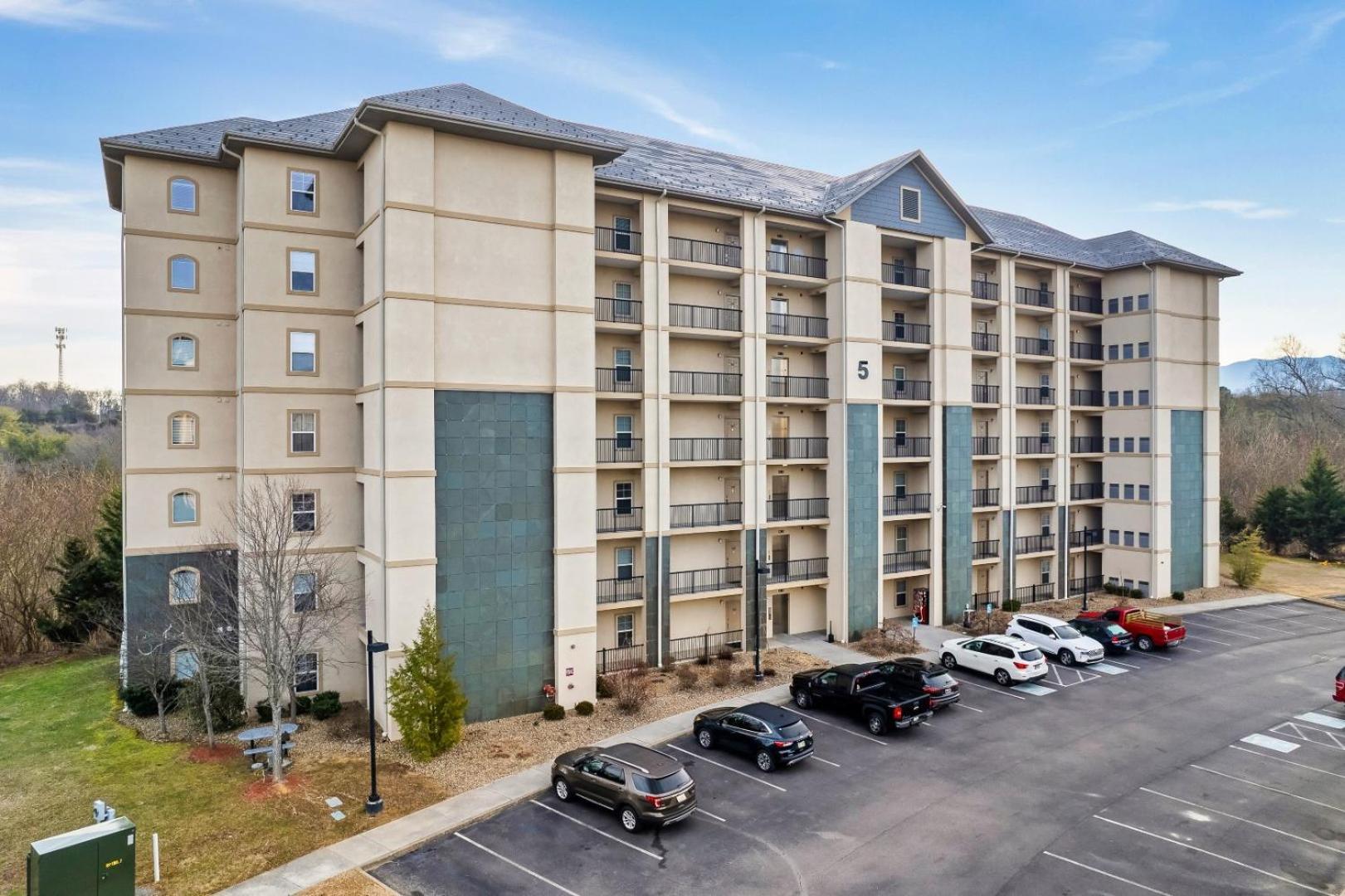Luxury Condo, Sleeps 6, 3.2 Miles To Dollywood Apartment Pigeon Forge