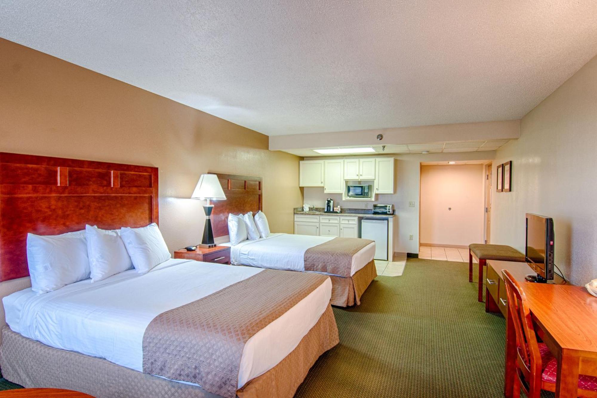 Park Tower Hotel 2*