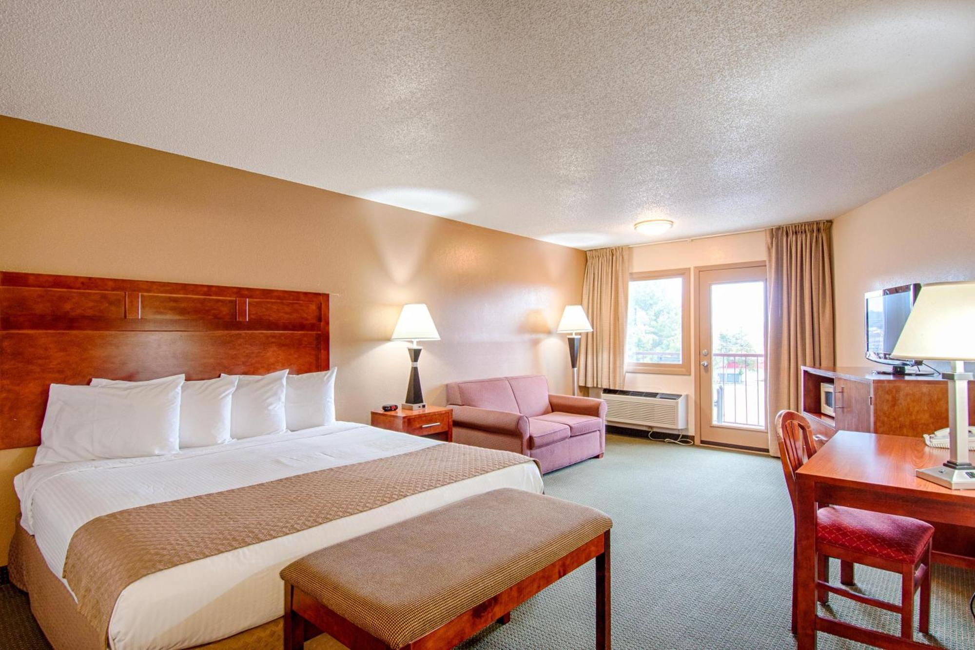 Park Tower Pigeon Forge