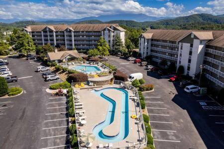 The Dean - Relaxing With Pools Holiday home Pigeon Forge