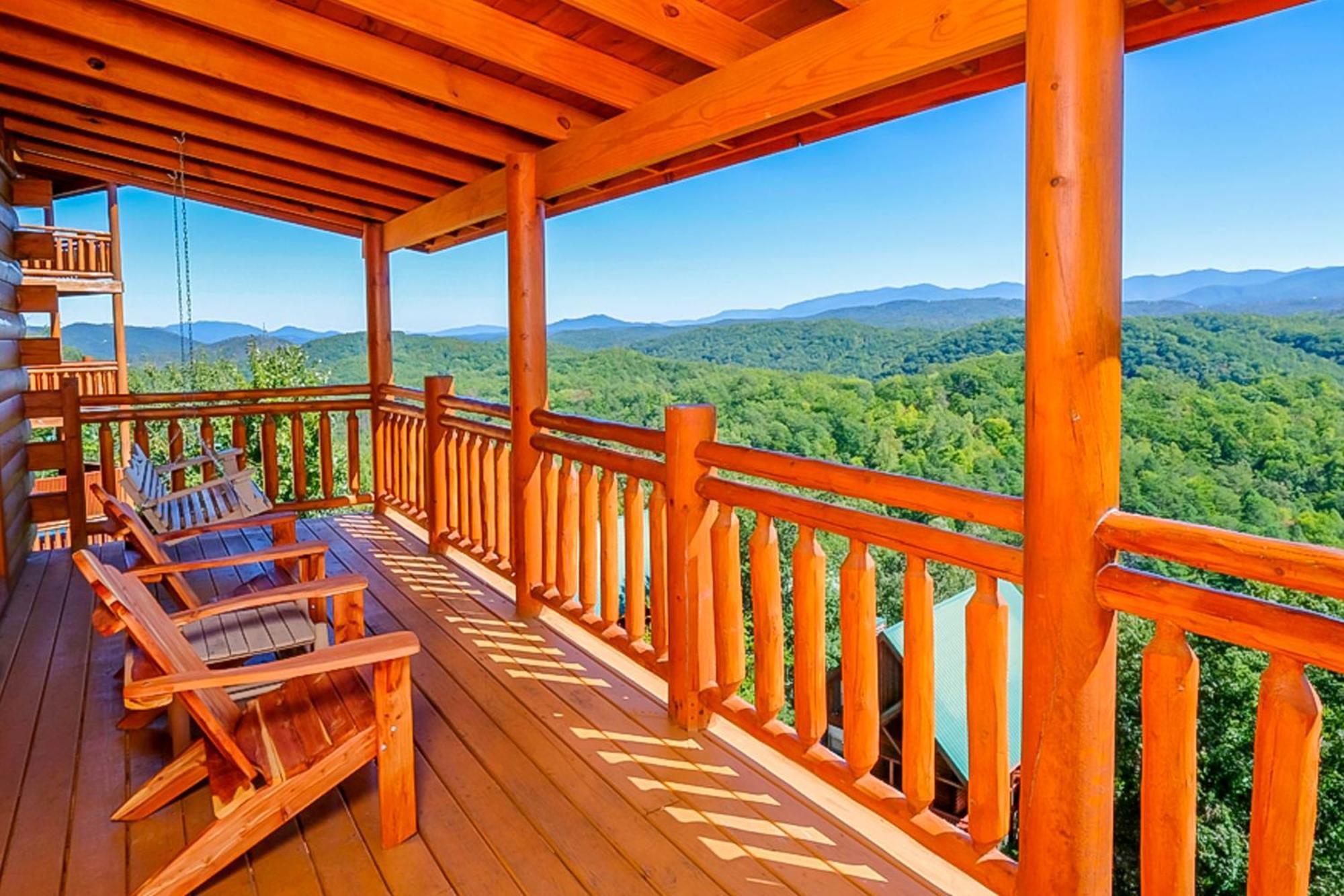 Highland Plunge Pigeon Forge