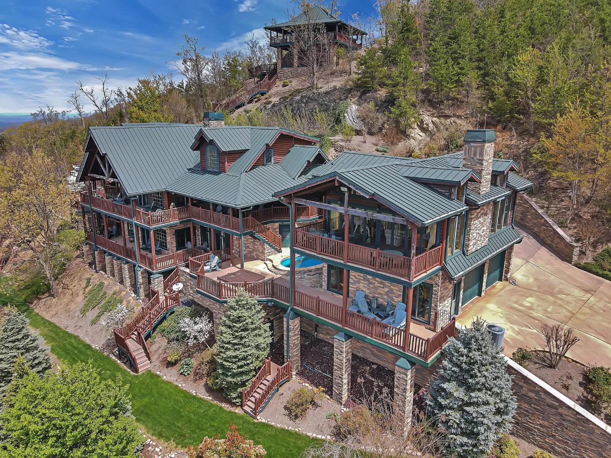 Scenic Views Estate Pigeon Forge
