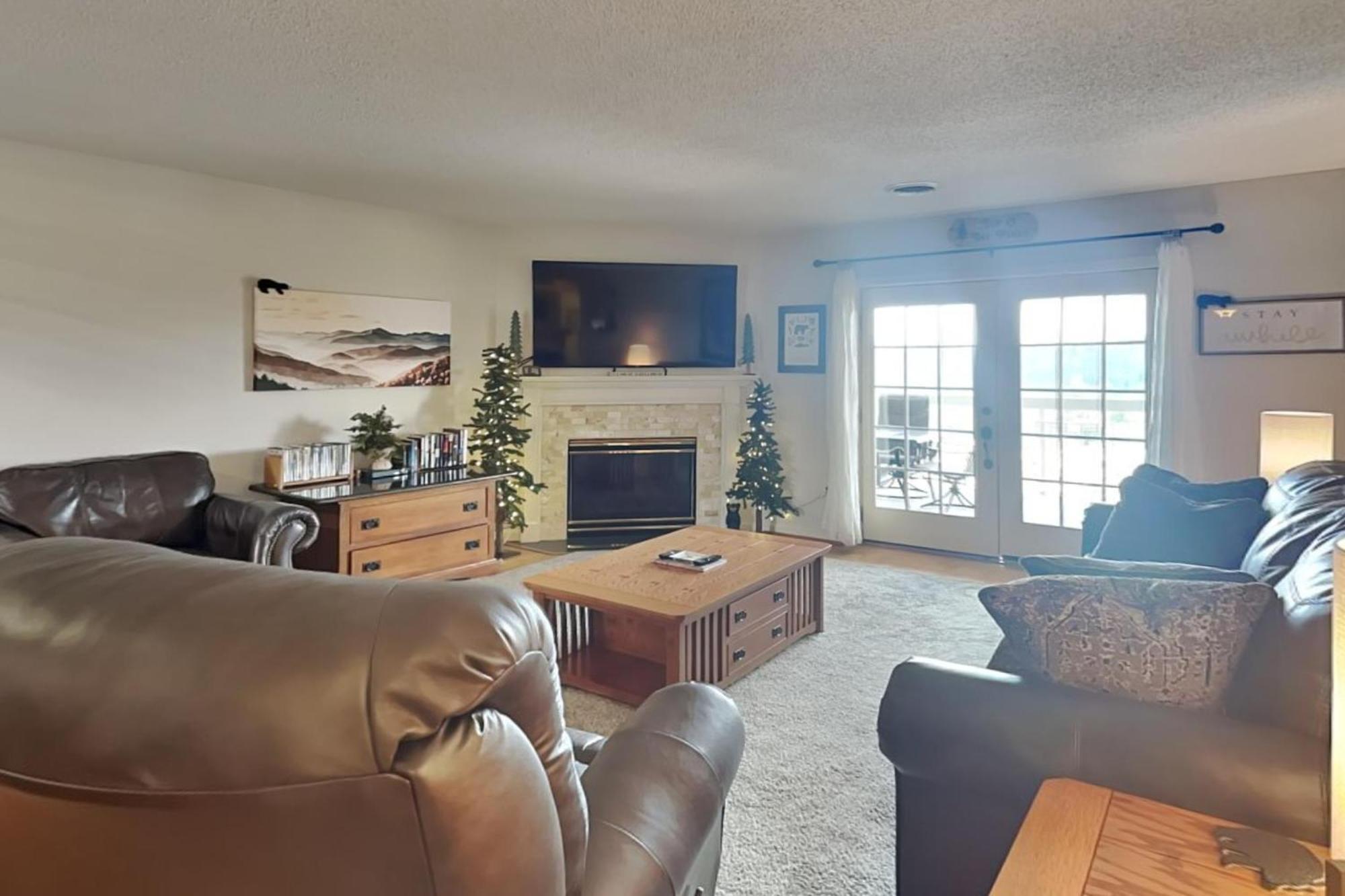 Apartment O The Pines Whispering Pines 253 *