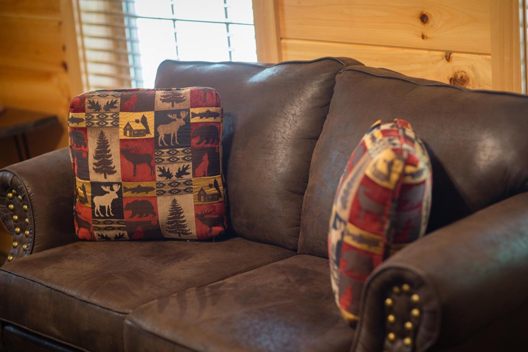 Holiday home Bear Clubhouse Hot Tub, 1mile From The Parkway, 900 In Free Tickets!