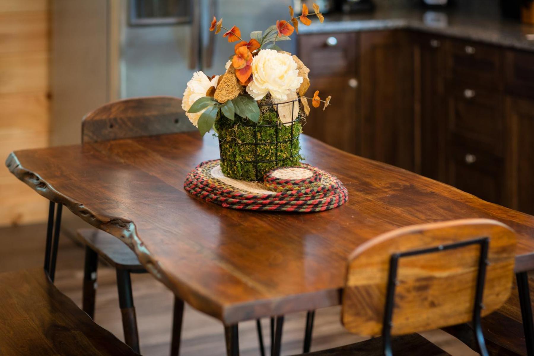 Holiday home Bear Clubhouse Hot Tub, 1mile From The Parkway, 900 In Free Tickets! *