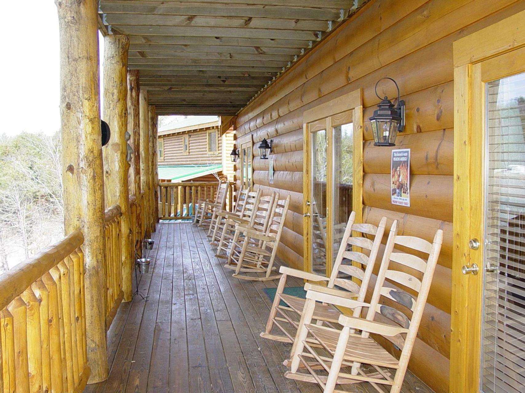 Holiday home Ern854 - Wagon Wheel - Great Location! Close To The Action! Pigeon Forge