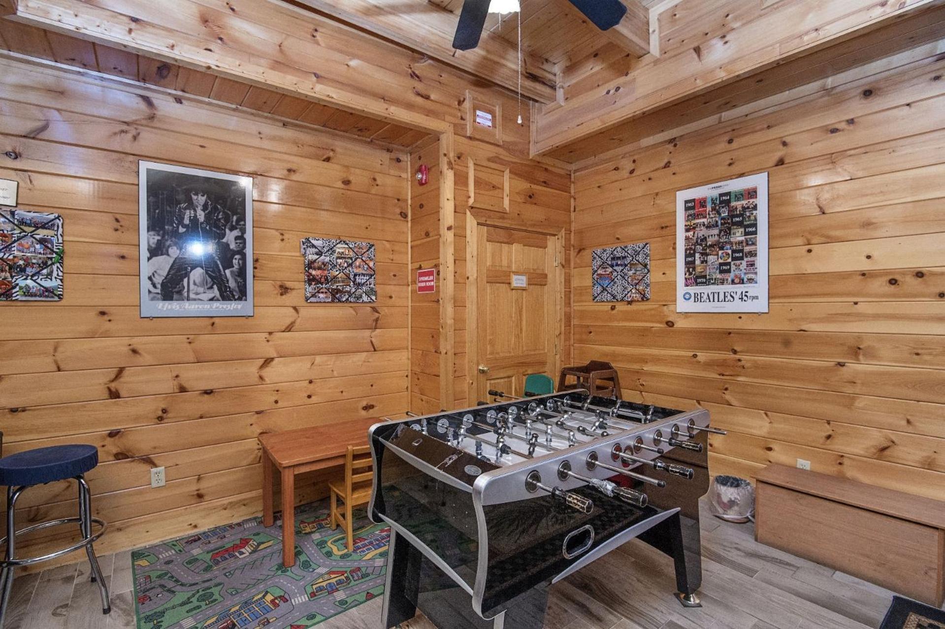 Ern854 - Wagon Wheel - Great Location! Close To The Action! Holiday home Pigeon Forge