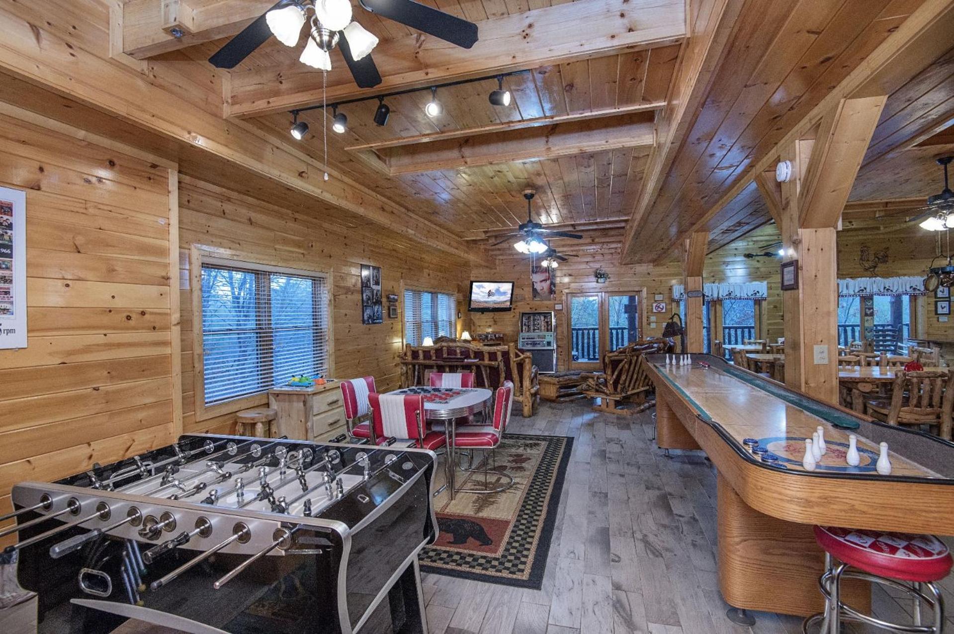 Ern854 - Wagon Wheel - Great Location! Close To The Action! Pigeon Forge