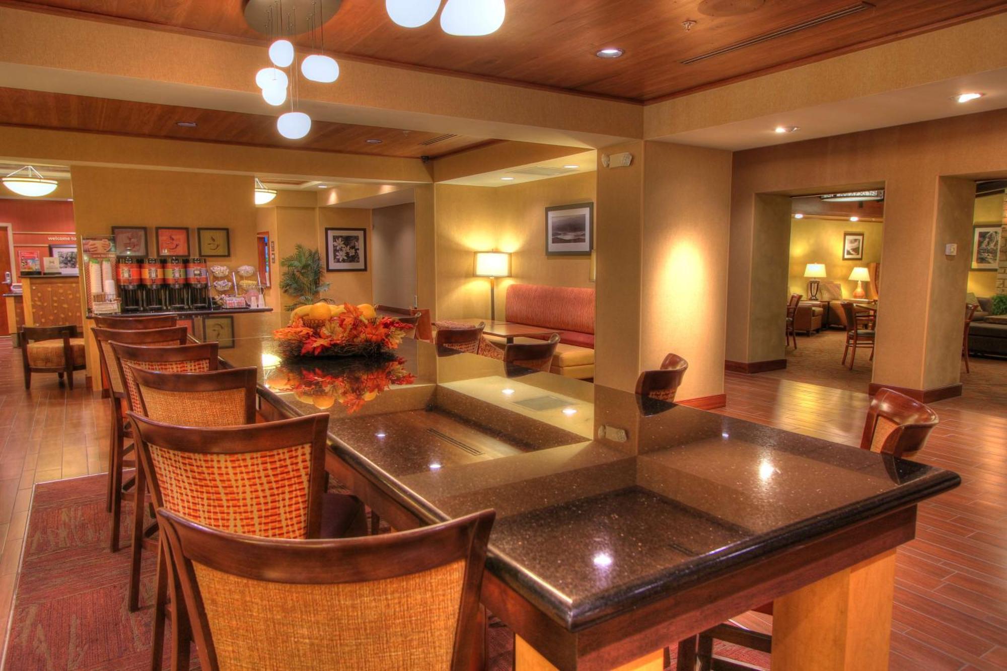 Hampton Hotel 3*