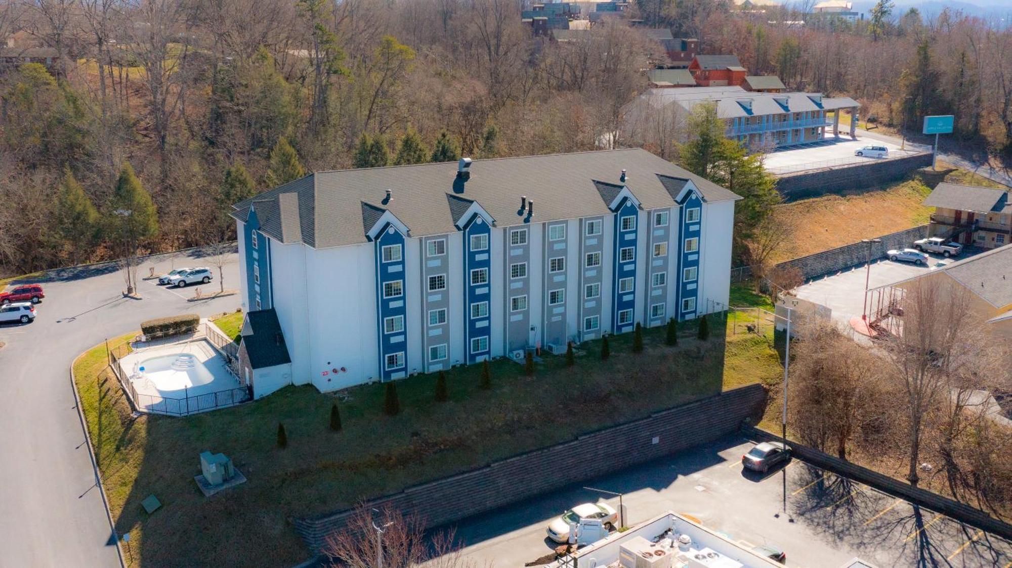 Microtel & By Wyndham 3*