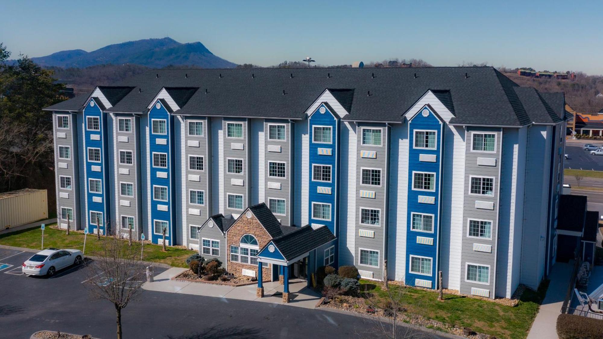 Hotel Microtel & By Wyndham