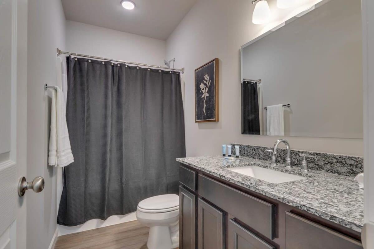New Const Sleeps 6 Pool - Close To Pkwy *