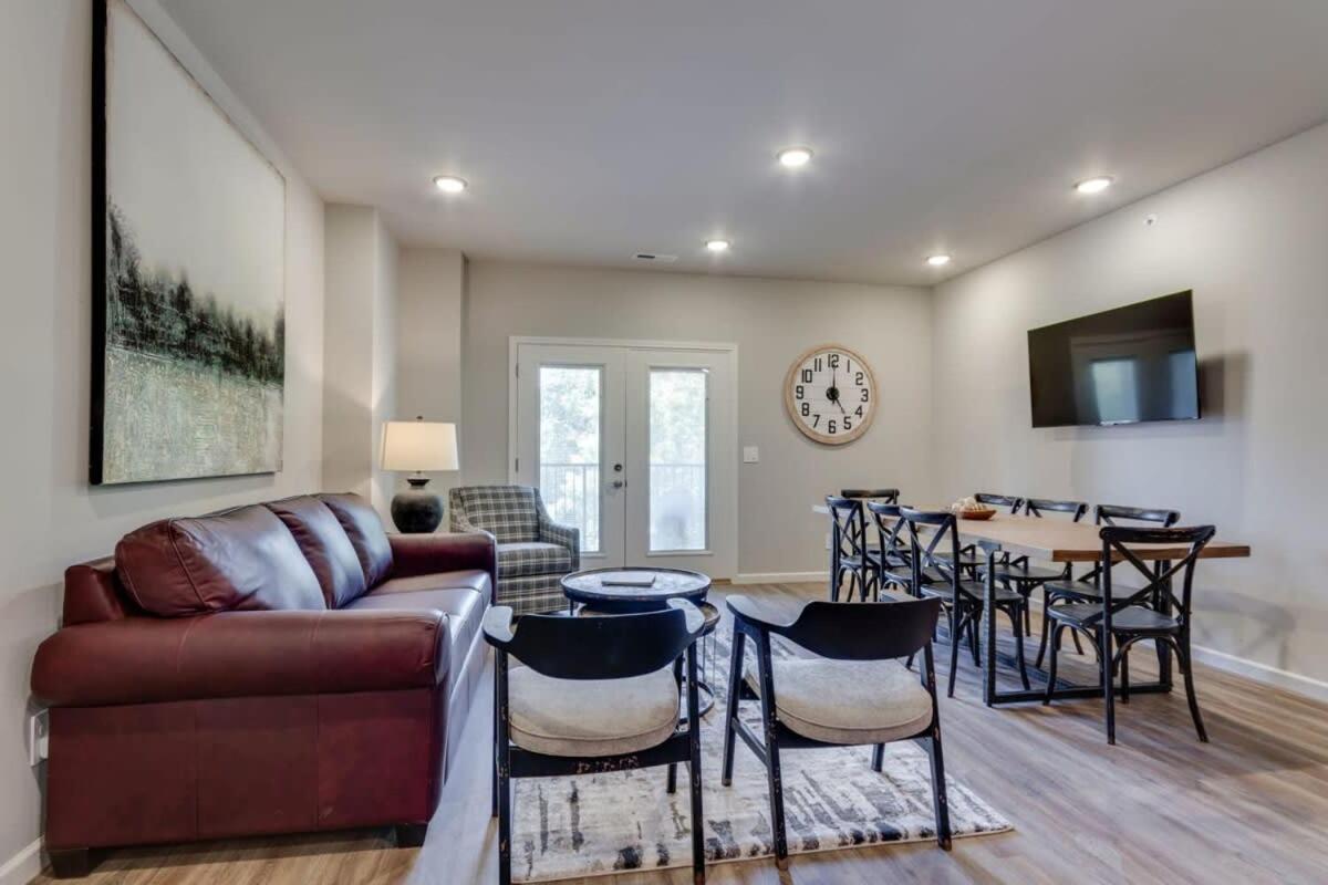 Apartment New Const Sleeps 6 Pool - Close To Pkwy