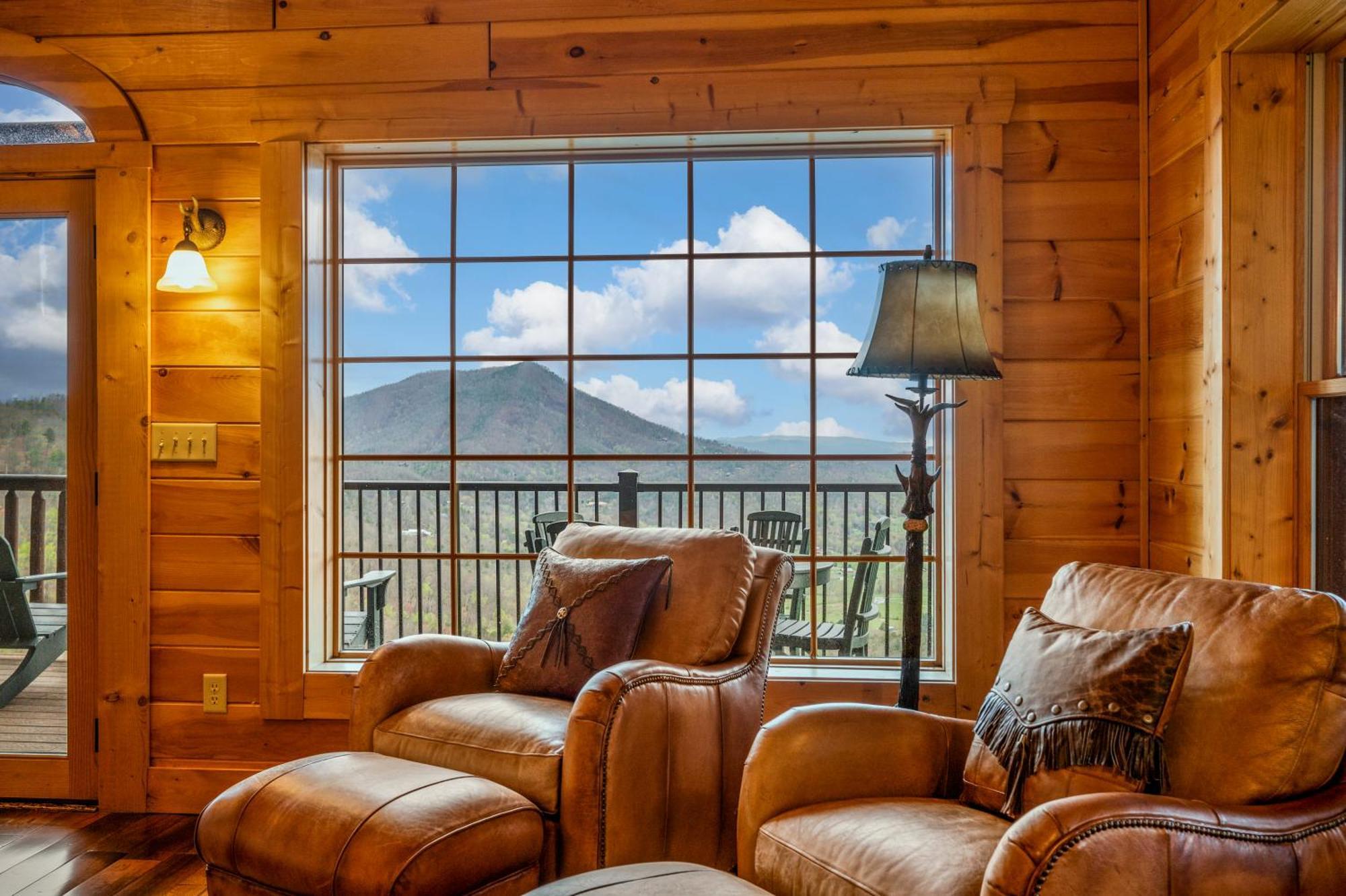 Villa Scenic Views Estate Pigeon Forge