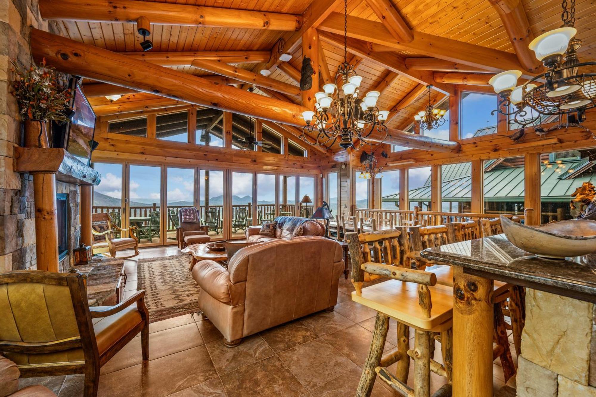 Villa Scenic Views Estate *