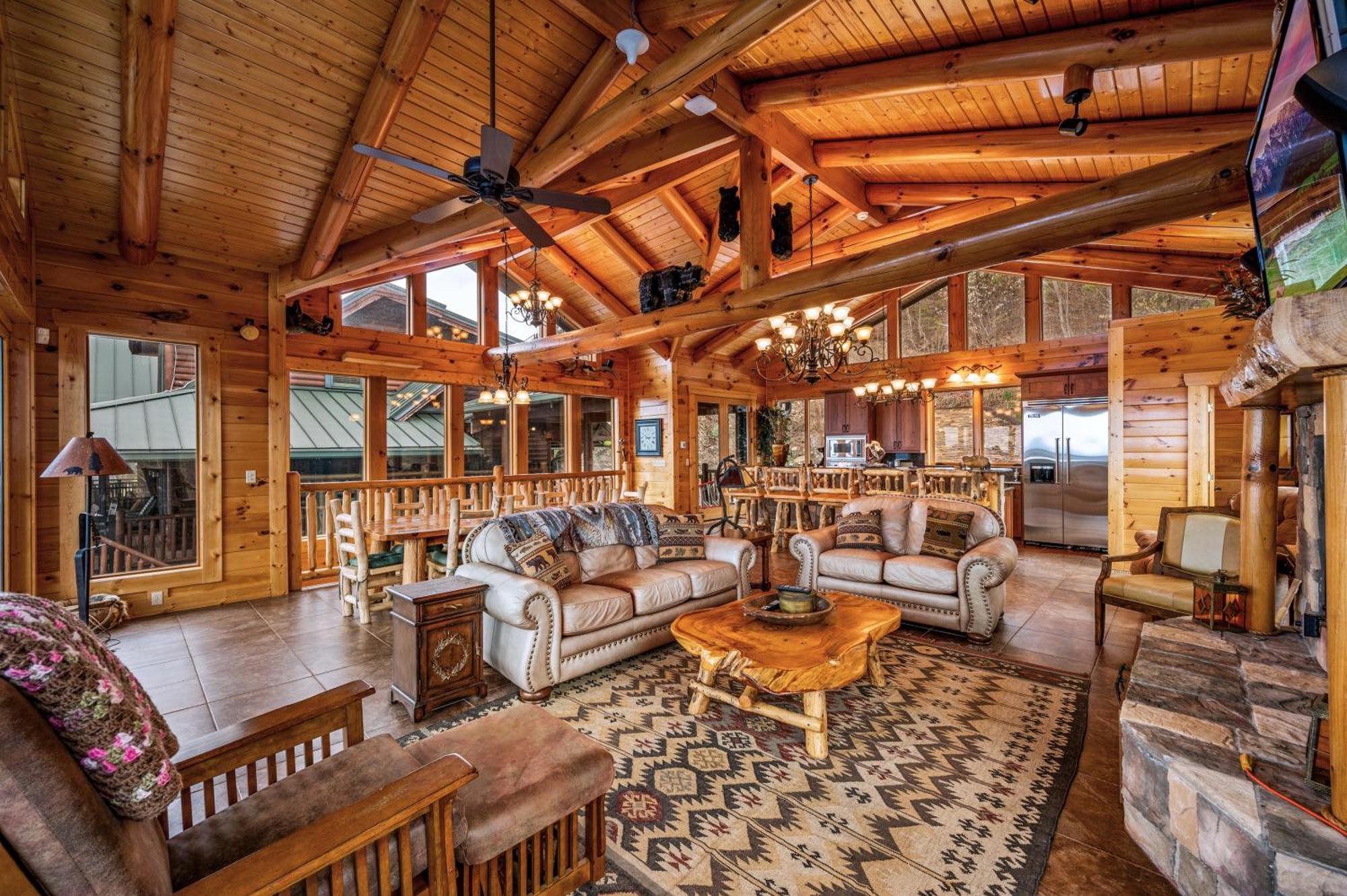 Scenic Views Estate *