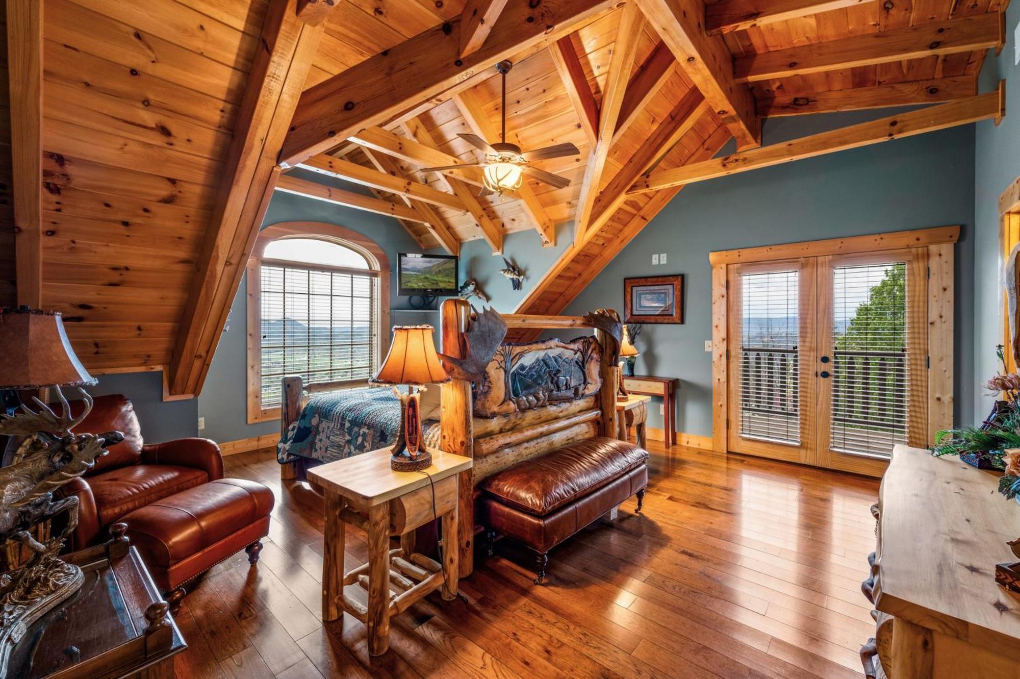 Scenic Views Estate *