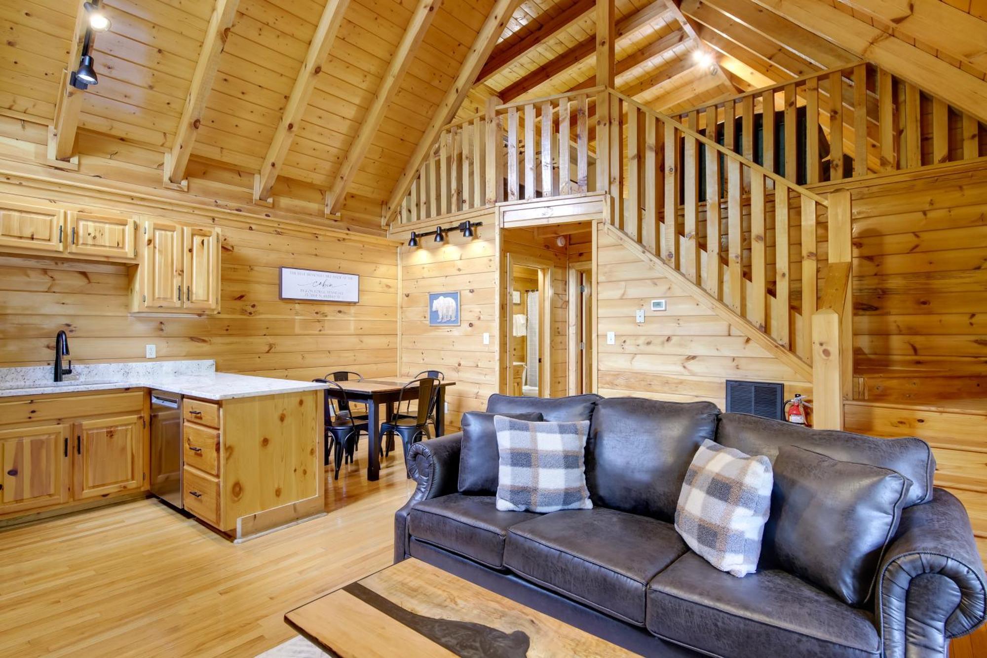 Holiday home Vacation With Private Hot Tub! Pigeon Forge
