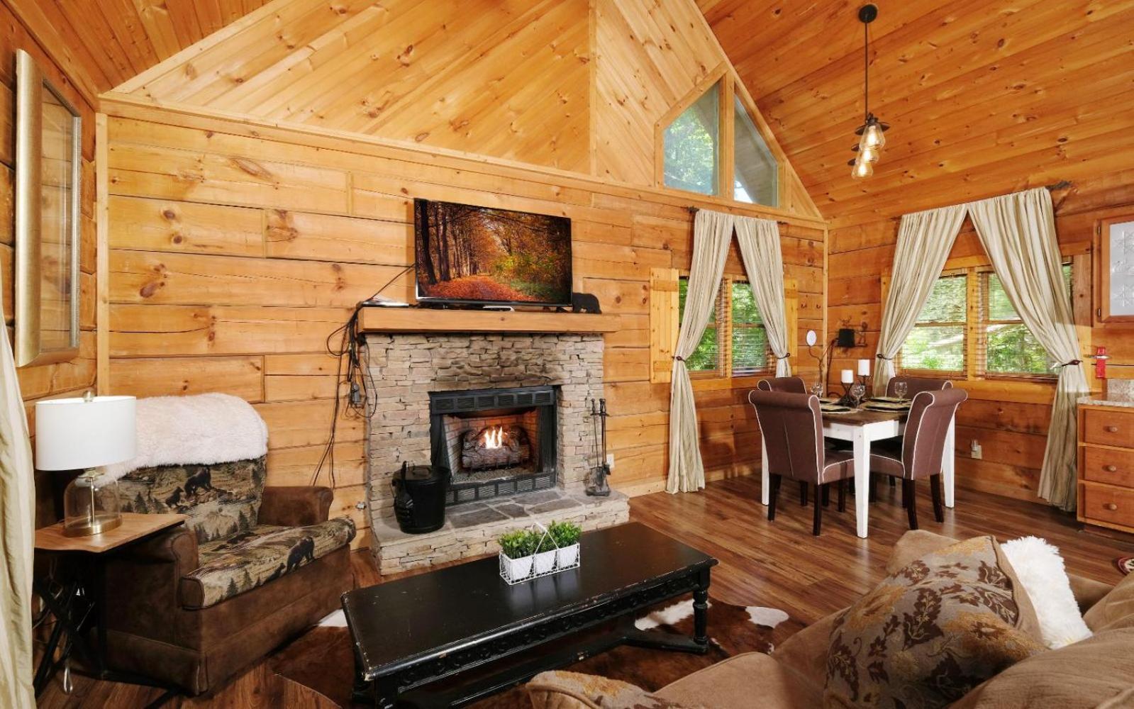 A Secret Romance * Pigeon Forge