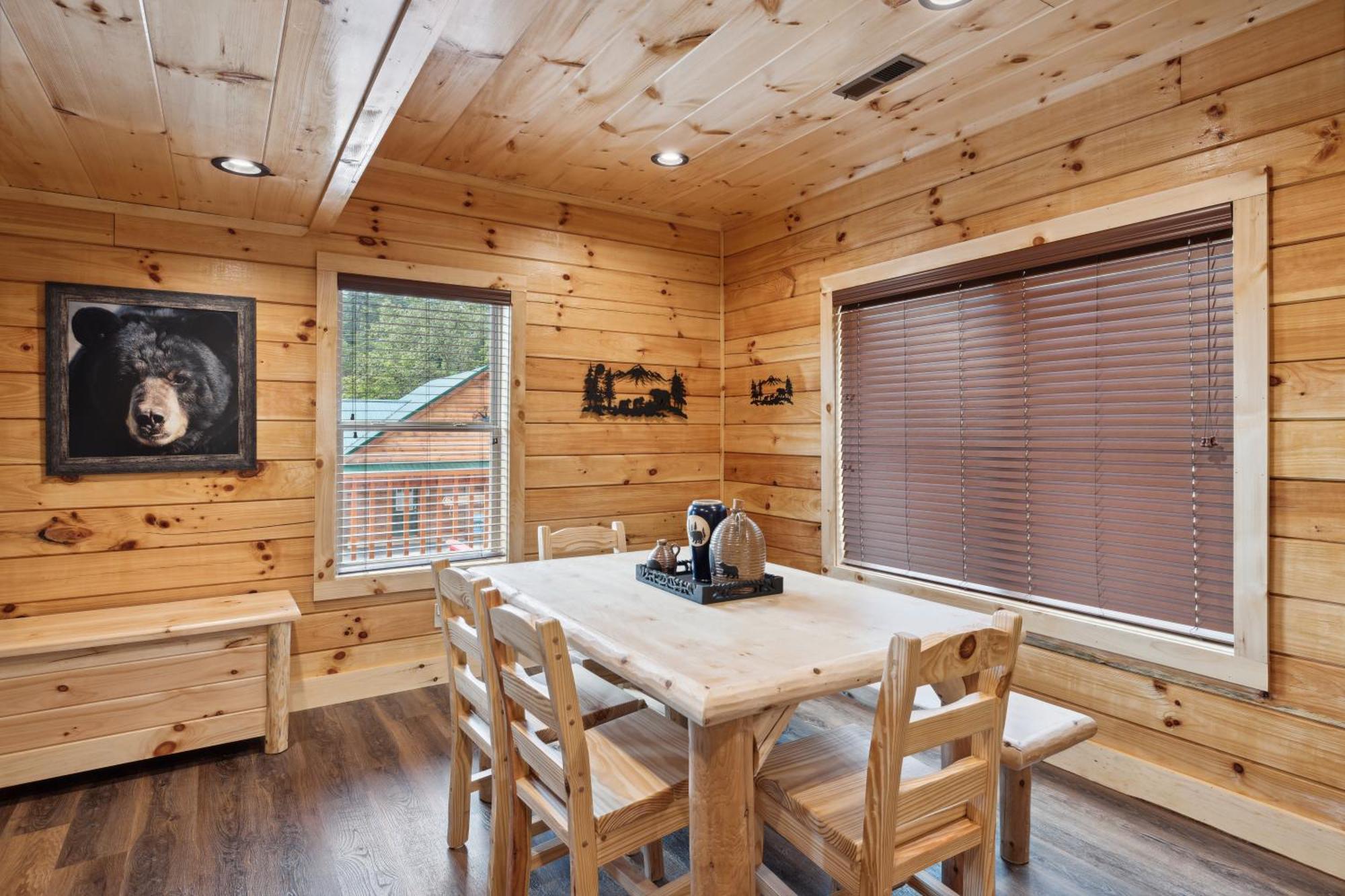 Holiday home The 3 Bears Is A Newly Built 3 Bedroom Only 3 Minutes From The Parkway!