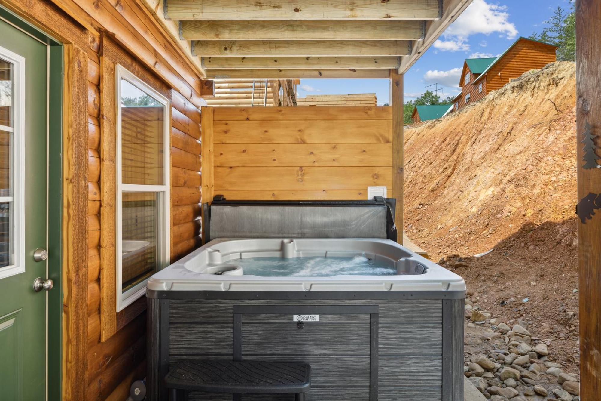 The 3 Bears Is A Newly Built 3 Bedroom Only 3 Minutes From The Parkway! *