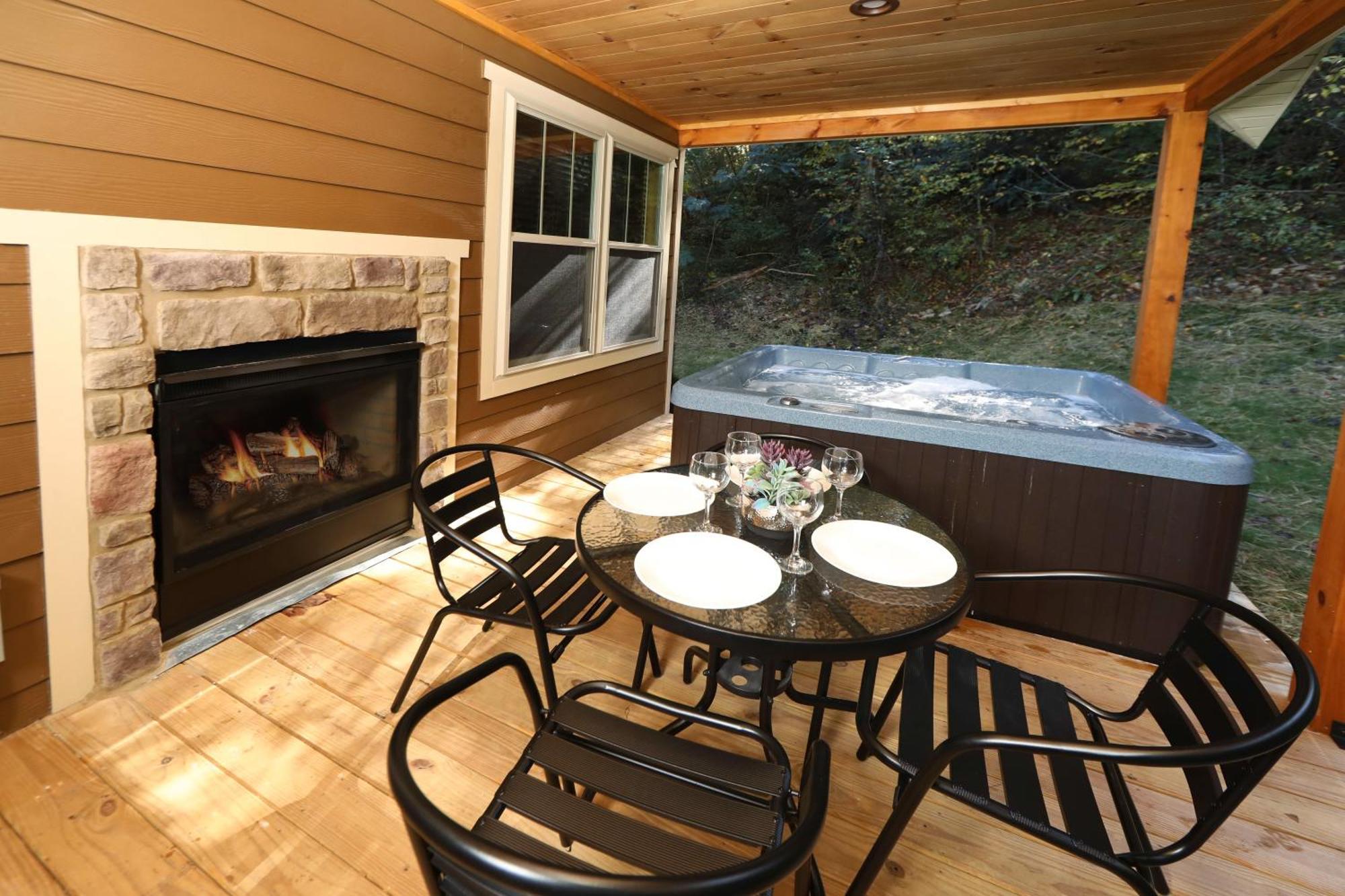 Chalet Misty Mountainside By Eden Crest Vacation *