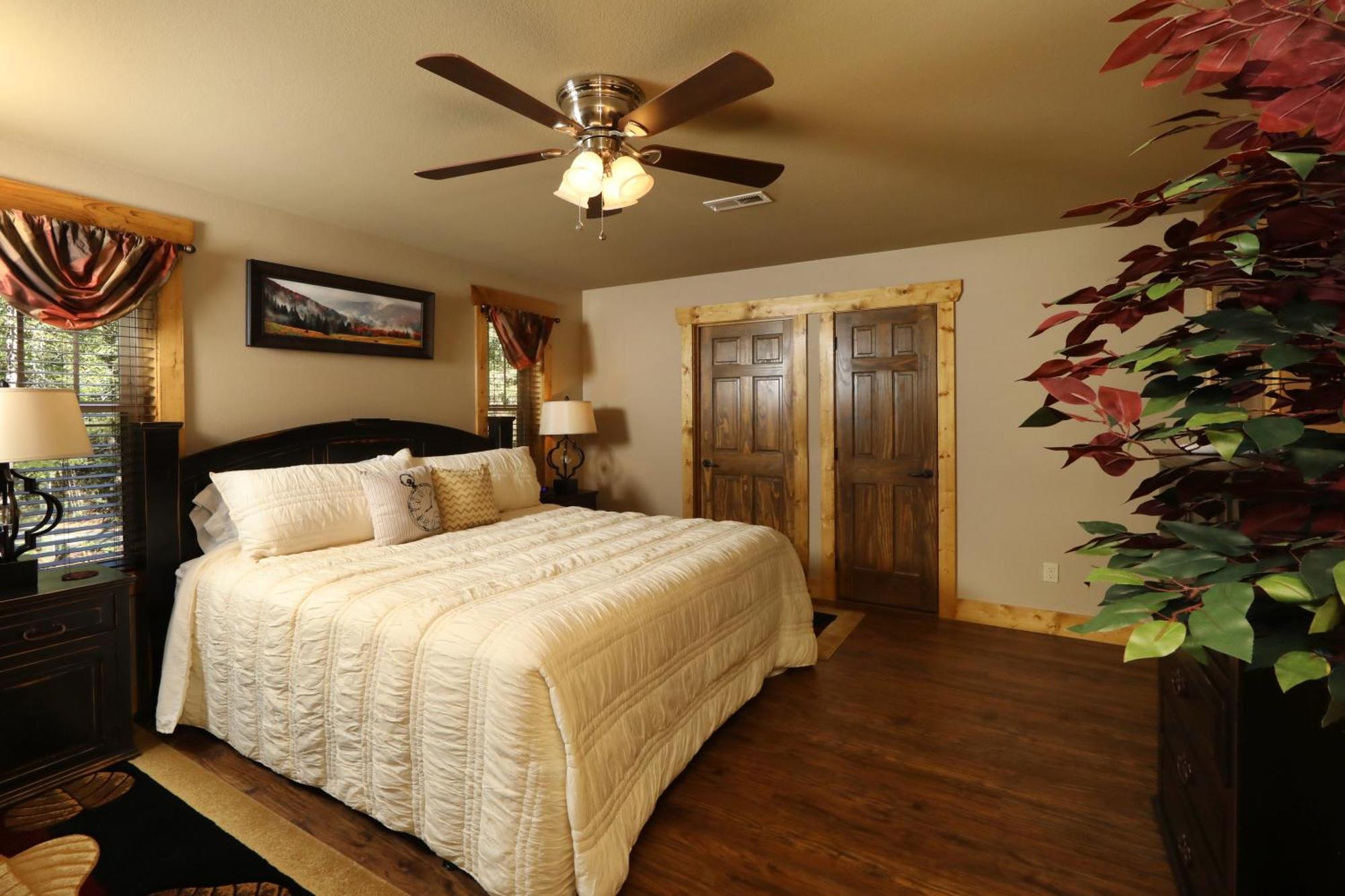 Misty Mountainside By Eden Crest Vacation Chalet *