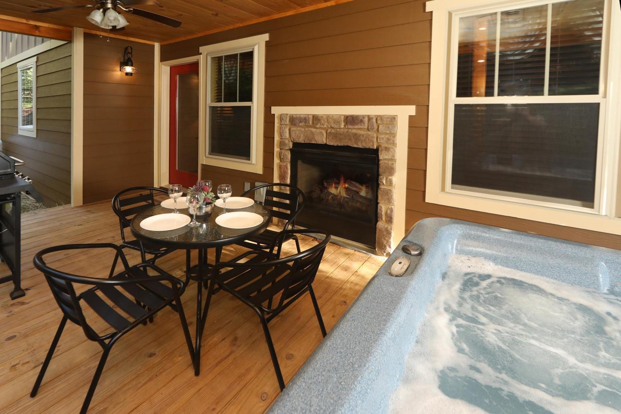 Misty Mountainside By Eden Crest Vacation Chalet