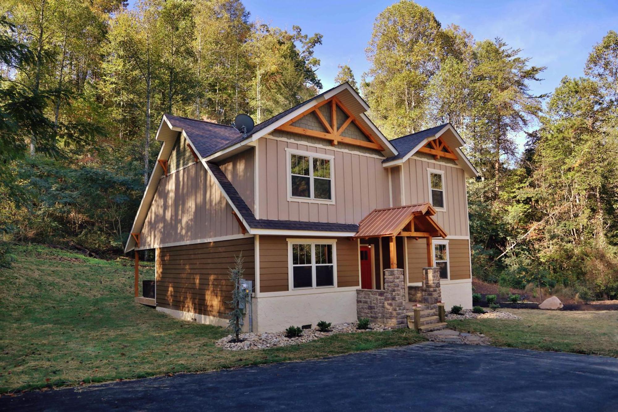 Misty Mountainside By Eden Crest Vacation Chalet *