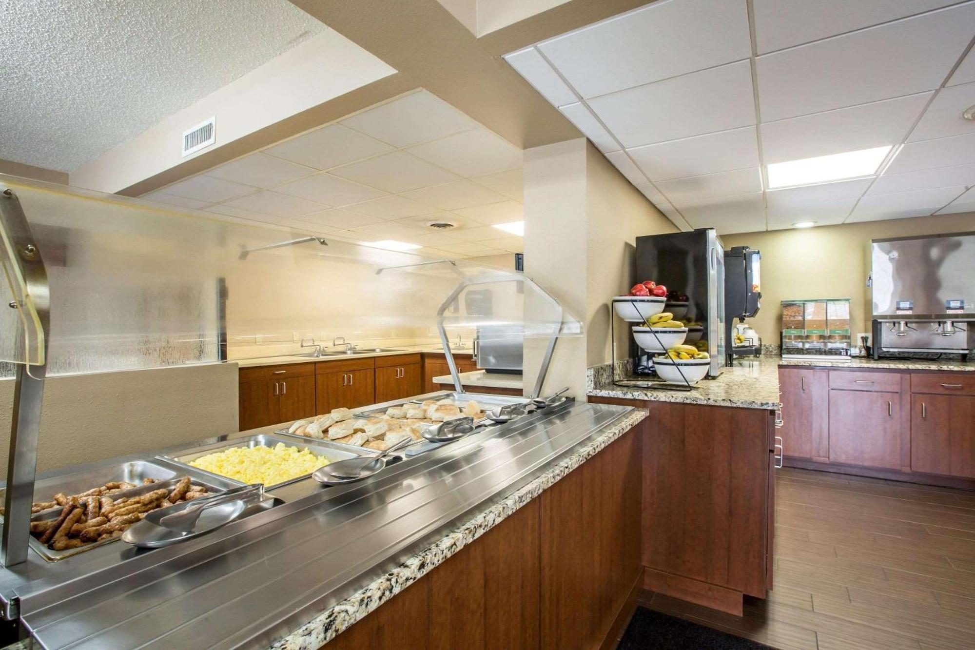 Hotel Comfort & At Dollywood Lane