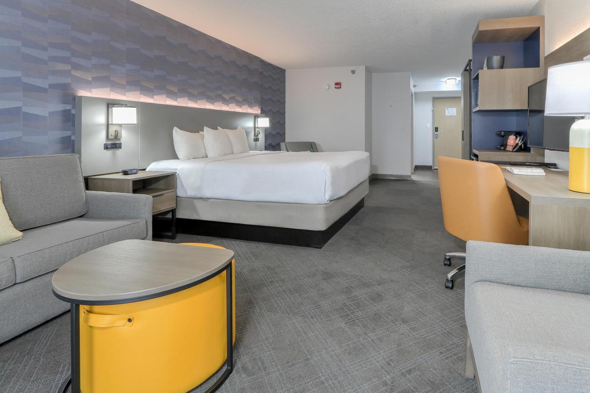 Comfort & At Dollywood Lane Hotel Pigeon Forge