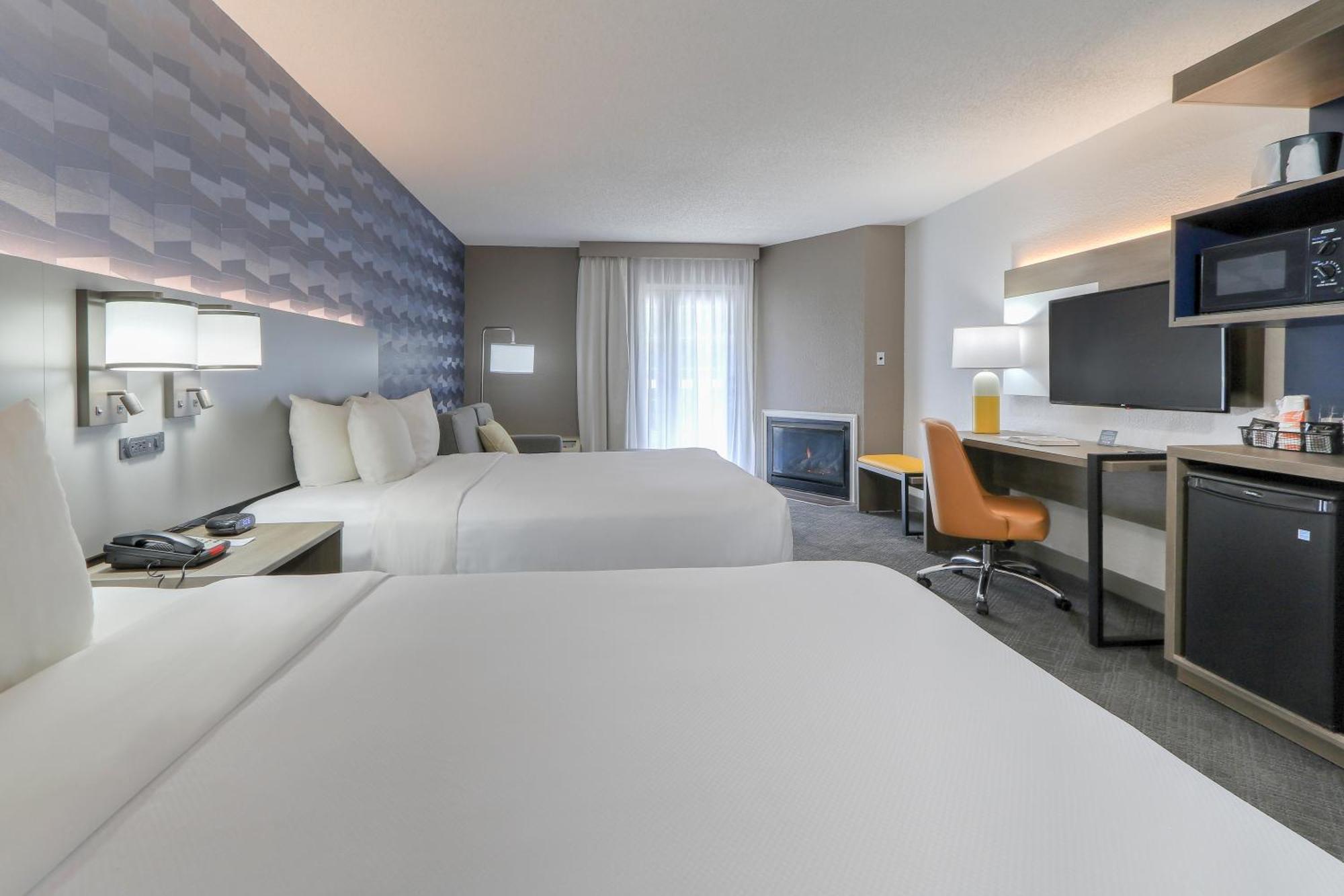 Hotel Comfort & At Dollywood Lane