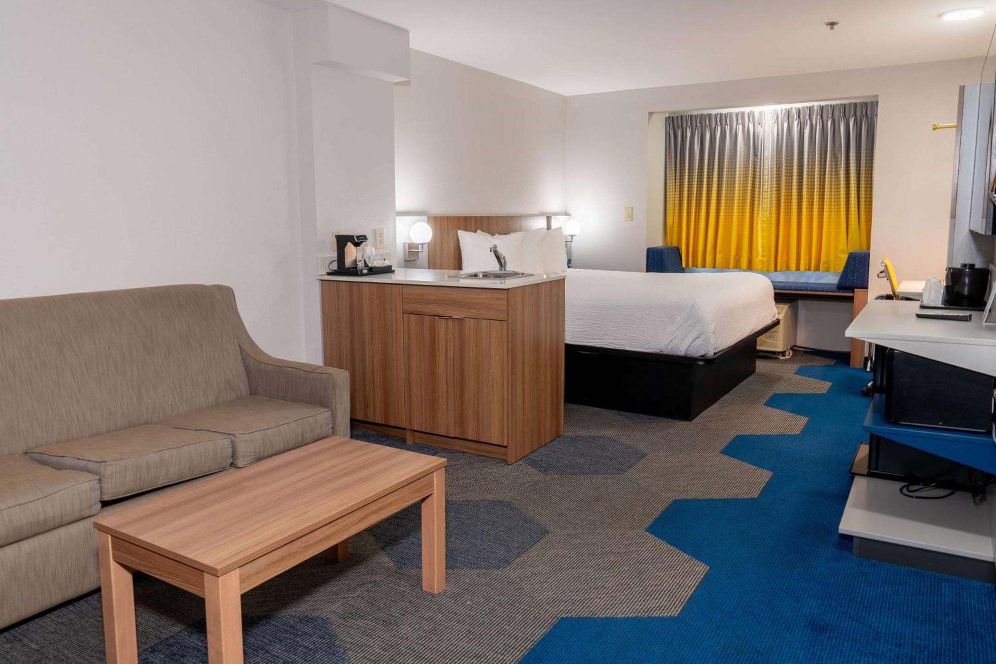 Hotel Microtel & By Wyndham Pigeon Forge