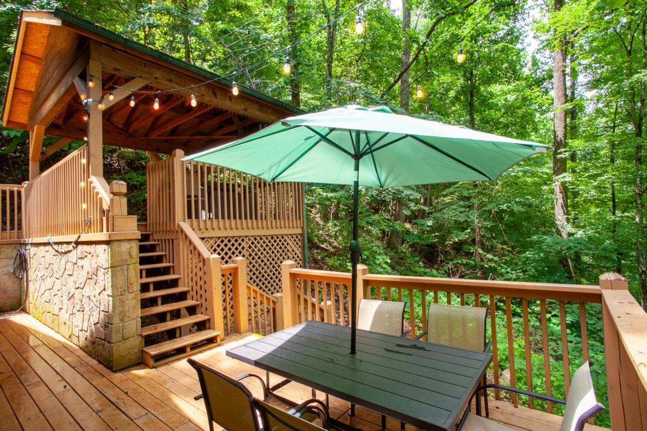 Ravens Hollow Private Pool Hot Tub Games Holiday home